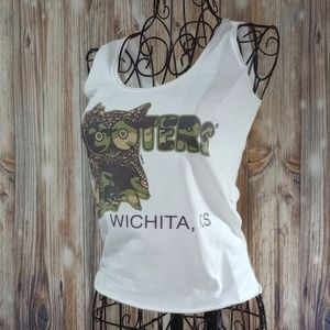 HOOTERS VINTAGE CUT WICHITA KS Closed Location White Tank Top